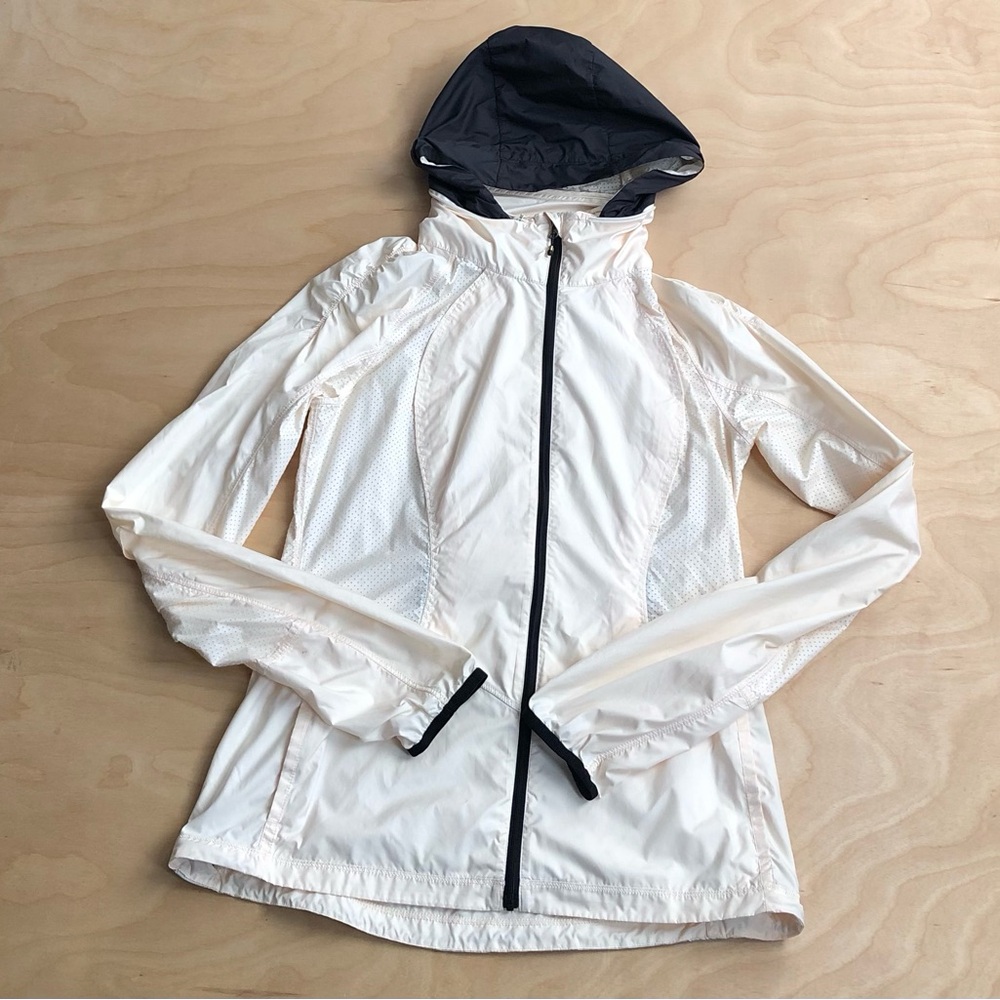 Lululemon Athletic Full Zip Packable Jacket Beige Hooded Womens Sz 4.
